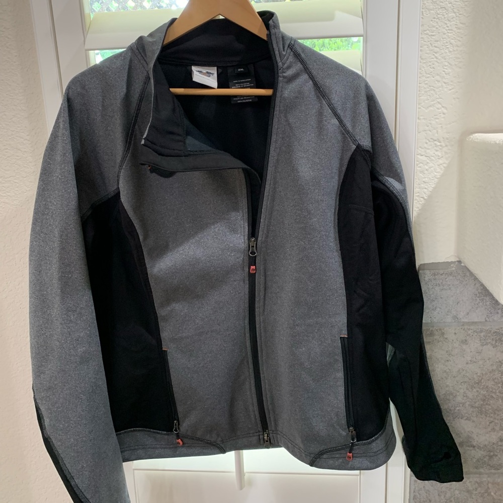 Harley-Davidson light weight riding jacket only worn twice.